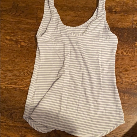 Lulu lemon tank top - Picture 2 of 4